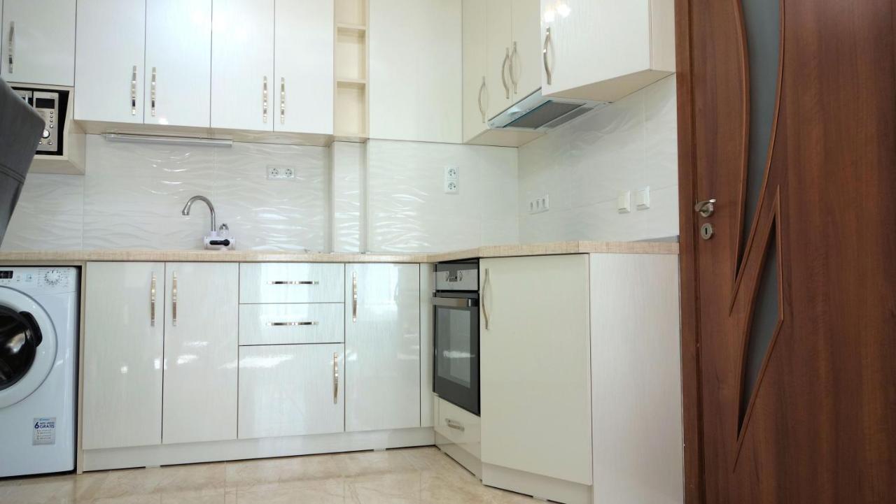 Sea Garden Marina 3 Apartment Varna Eksteriør bilde